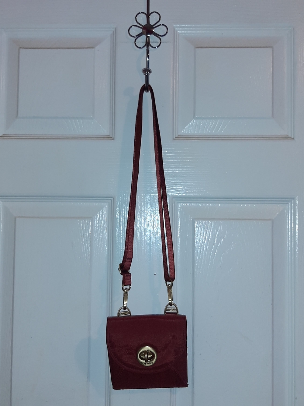 Baggallini Travel Wallet Crossbody
